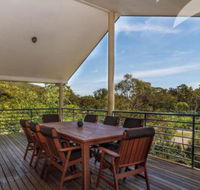 Lilys - Darwin Holiday