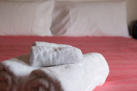 Deckhouse - Darwin Holiday 3