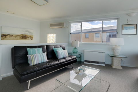 Sandy Cove - Darwin Holiday 4