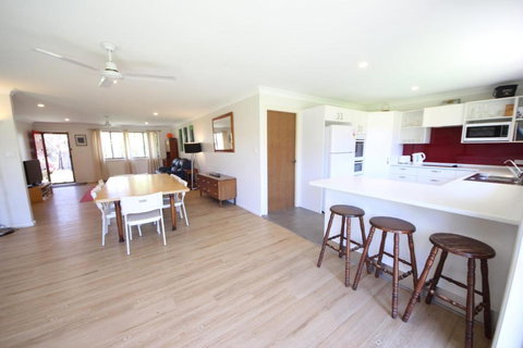 Barefoot Bungalow At Hat Head - Darwin Holiday 5