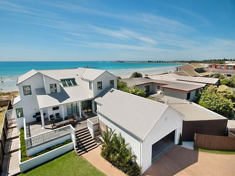 Sandcastles - Darwin Holiday 5