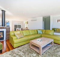 Moyan Standing tall at the edge of the Indian Ocean - Darwin Holiday