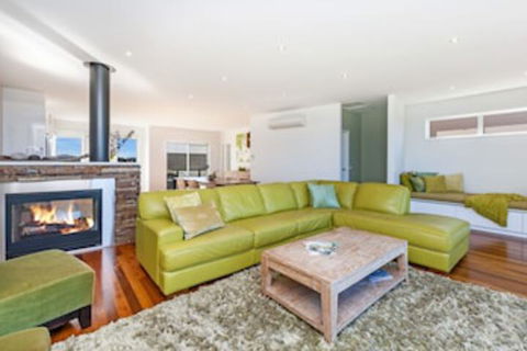 Moyan Standing Tall At The Edge Of The Indian Ocean - Darwin Holiday 0