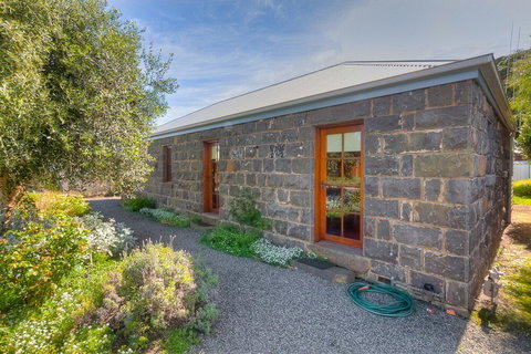 Breakfast Creek Cottage - Darwin Holiday 0