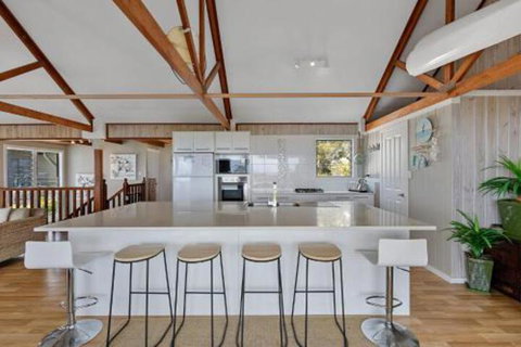 Shifting Sands - Darwin Holiday 6