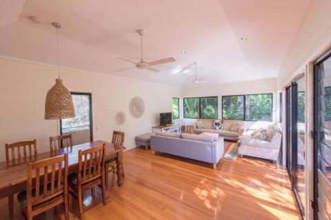 Banksia - Darwin Holiday 0