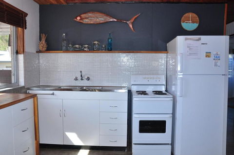 12 Zircon Street Renovated Beach Shack With The Perfect Blend Of Comfort & Coastal Cool - Darwin Holiday 6