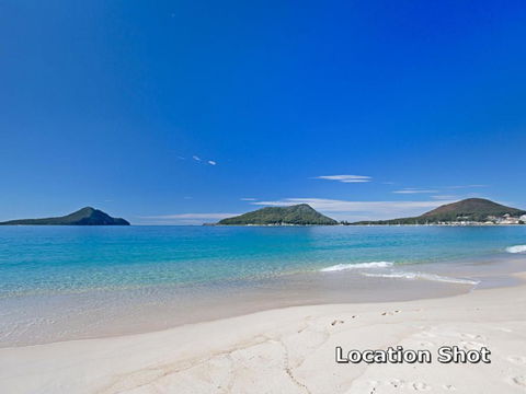 11 Luskin Lodge 29 Weatherly Close Stunning Water Views - Darwin Holiday 1