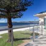 Filoli 91 Foreshore Drive Huge Waterfront Home - Darwin Holiday 0