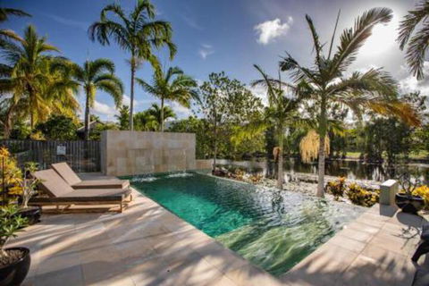 Tranquility By The Lake Port Douglas - Darwin Holiday 3