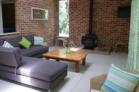 SPLASH - Darwin Holiday 1