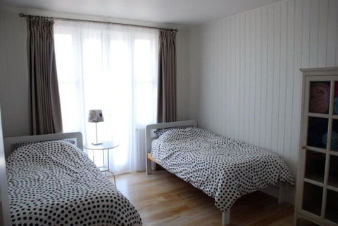 Bluebell - Darwin Holiday 5