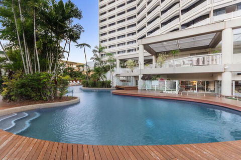 Luxury PoolSide Apartment In Beachfront - Darwin Holiday 2