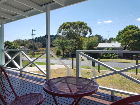 Fish Creek Alkira Accommodation - Darwin Holiday 6