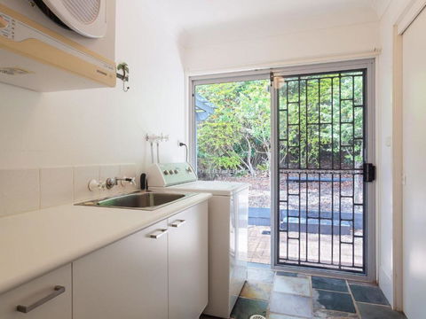 Serenity 7 Mulloway Place Peaceful House With Air Con Netflix & WIFI - Darwin Holiday 5