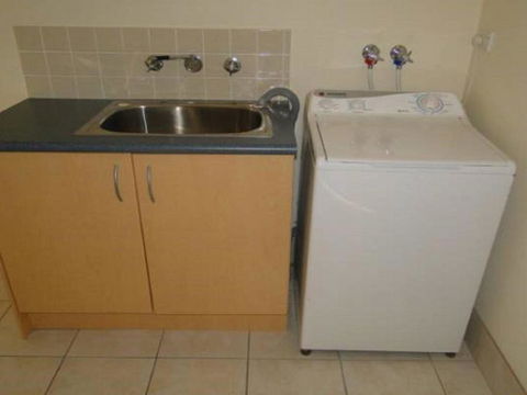 27b Christmas Bush Avenue Duplex In Nelson Bay Walking Distance To Dutchies Beach - Darwin Holiday 5