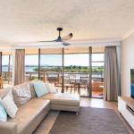 Island View 4 Opposite Wallis Lake! - Darwin Holiday 0