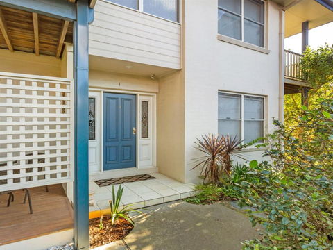 Tokelau 3 Tuncurry Townhouse - Darwin Holiday 4