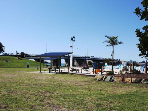 Tokelau 2 Tuncurry Townhouse - Darwin Holiday 5