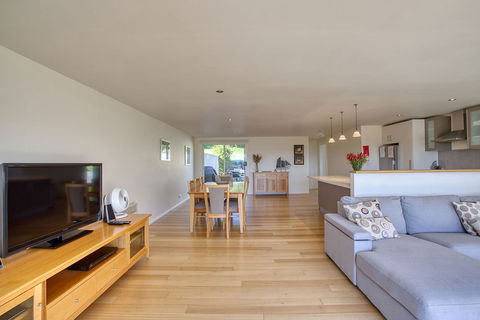 Quarterdeck Apartment - Darwin Holiday 5