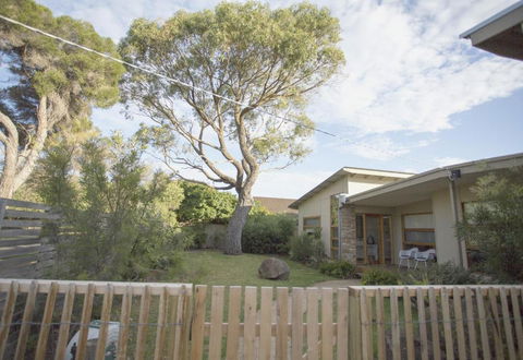 SUNNY DAZE - Darwin Holiday 4