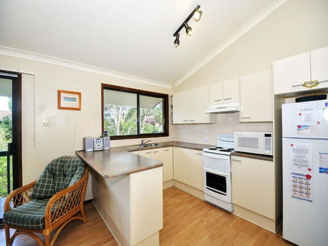 Pet Friendly On Pelican Close To Myall River - Darwin Holiday 2