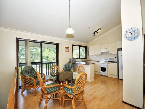Pet Friendly On Pelican Close To Myall River - Darwin Holiday 1