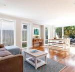 Sandy Feet - Darwin Holiday