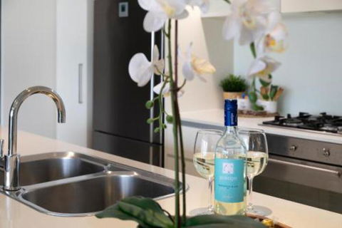 Amazing River View 3 Bedroom Apartment Brisbane CBD Netflix Fast Wifi Carpark - Darwin Holiday 4