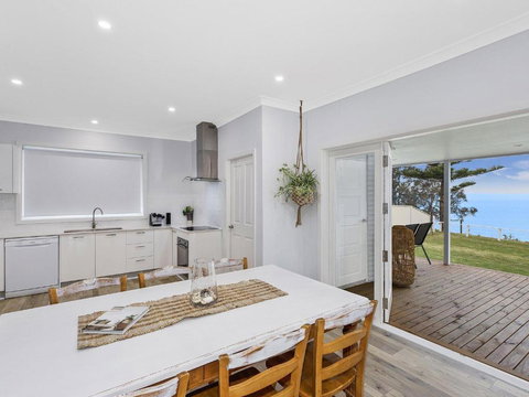 Toukley Waterfront Oasis - Darwin Holiday 5