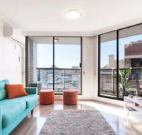 New Modern Apartment in Central Location - Darwin Holiday