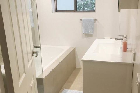 Modern Apartment Close To Randwick, Unsw & City - Darwin Holiday 1