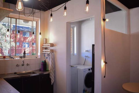 Stylish Modern 1 Bedroom Apartment In Marrickville - Darwin Holiday 5