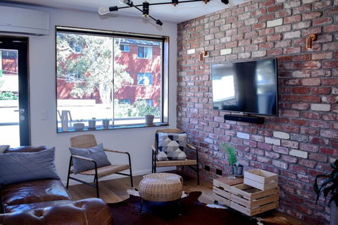 Stylish Modern 1 Bedroom Apartment In Marrickville - Darwin Holiday 7