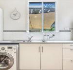 Sounds of Sunshine 2 Downstairs half of House - Darwin Holiday