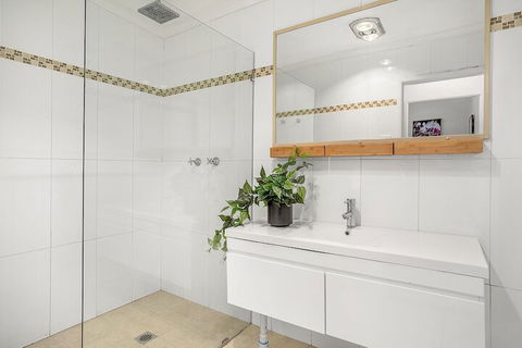 Nelson Street, 14 - Darwin Holiday 7