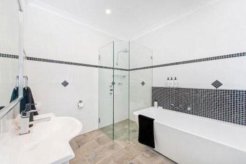 Dolphin Cove Apt 5 - Darwin Holiday 6