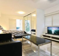 Modern Studio Apartment With Pool  Amazing Views - Darwin Holiday