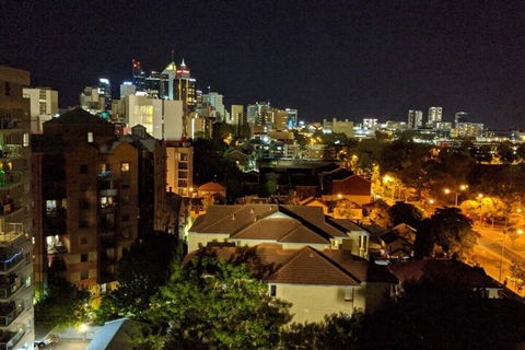 Stunning Two-storey Apartment In Perth's CBD - Darwin Holiday 3