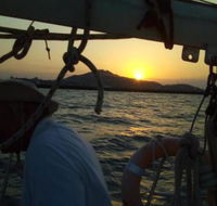 Casual fare sailing charters Townsville ocean living cruise - Darwin Holiday