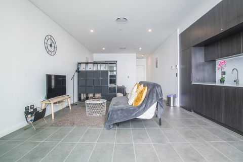 Home With Convenient Location! Close To Train&cbd - Darwin Holiday 6