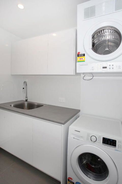 Drift Apartments Unit 406 - Darwin Holiday 6