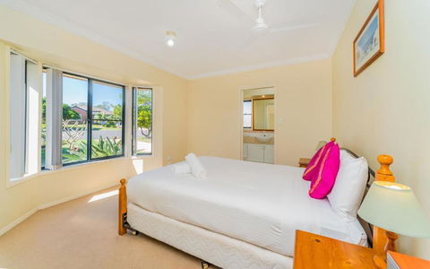 Oceania Cottage LJHooker Yamba - Darwin Holiday 3