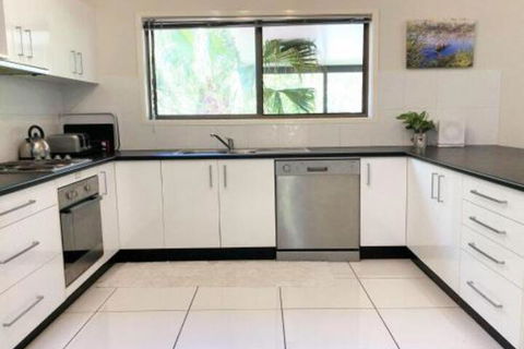 Sandy Palms 28 Moorooba Cr Beautiful Home With Wifi Air Con & Boat Parking - Darwin Holiday 7
