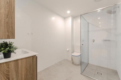 Magdalene Wolli Crk 501 - Darwin Holiday 4