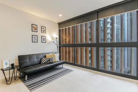 Magdalene Wolli Crk 501 - Darwin Holiday 1