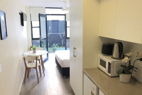 Douglas Street Studios - Darwin Holiday 3