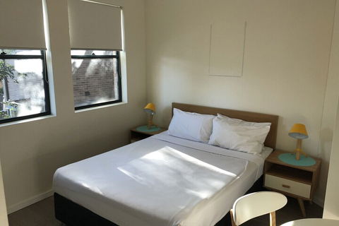 Douglas Street Studios - Darwin Holiday 6