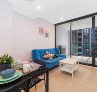 Magdalene Wolli Crk 5.04 - Darwin Holiday