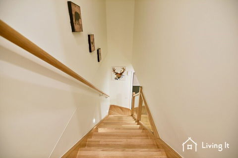 Tomkins Townhouse - Darwin Holiday 1